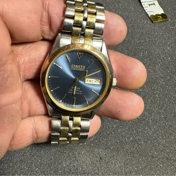 DAKOTA Copper Back Sting Ray 2 Tone quartz watch Day Date Blue Dial Parts Watch - Picture 1 of 11
